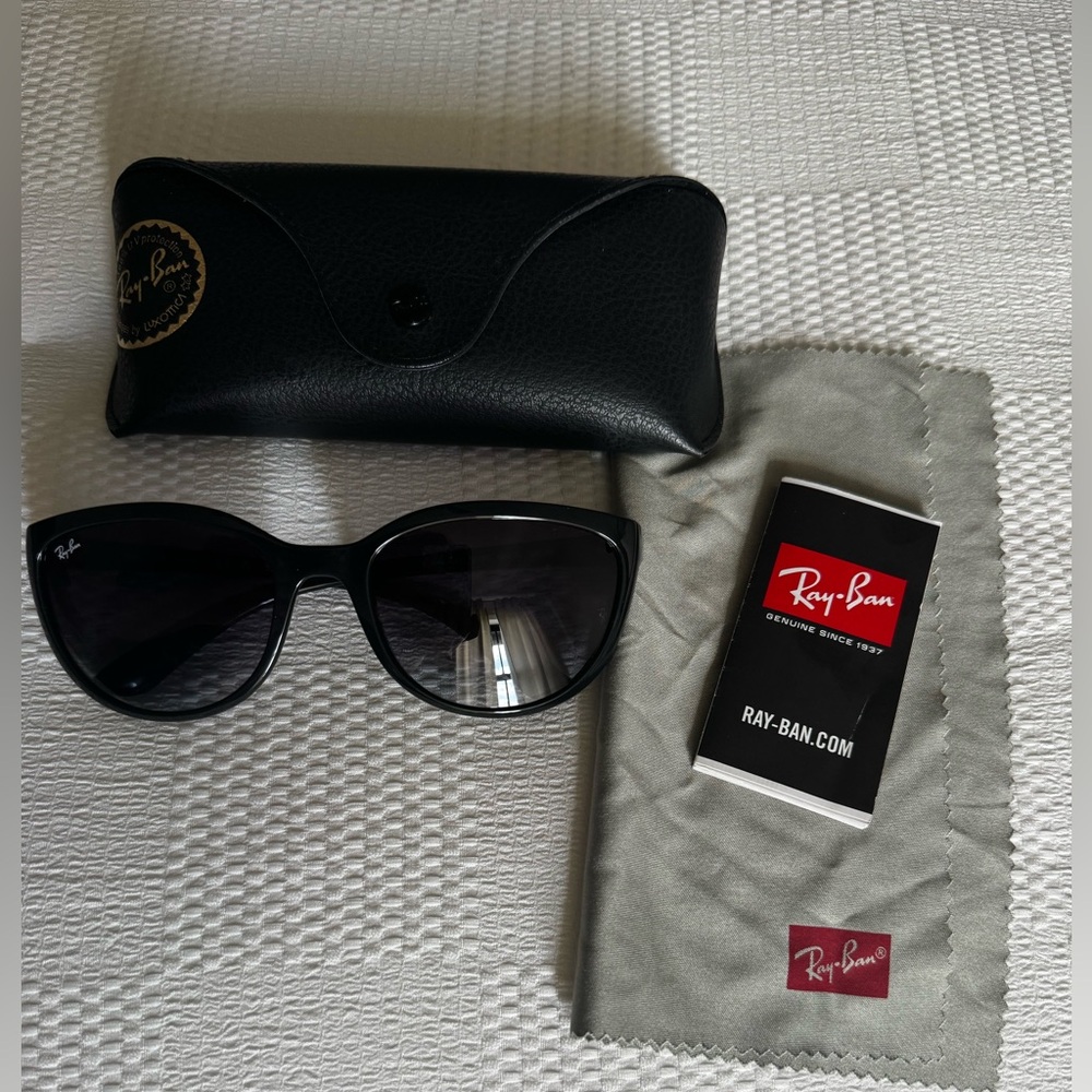 Ray-Ban Women’s Black Cat-Eye Sunglasses with Dark Lenses